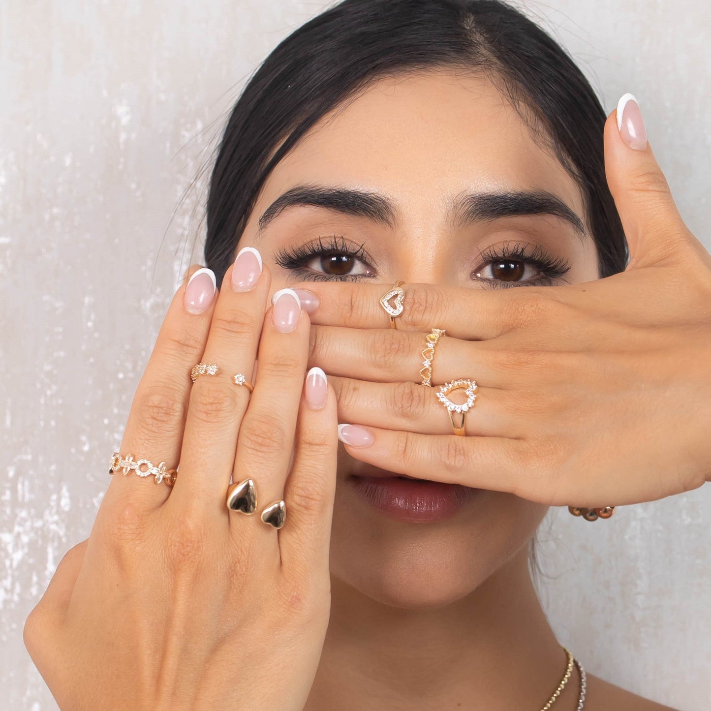 Anillo corazones zircones