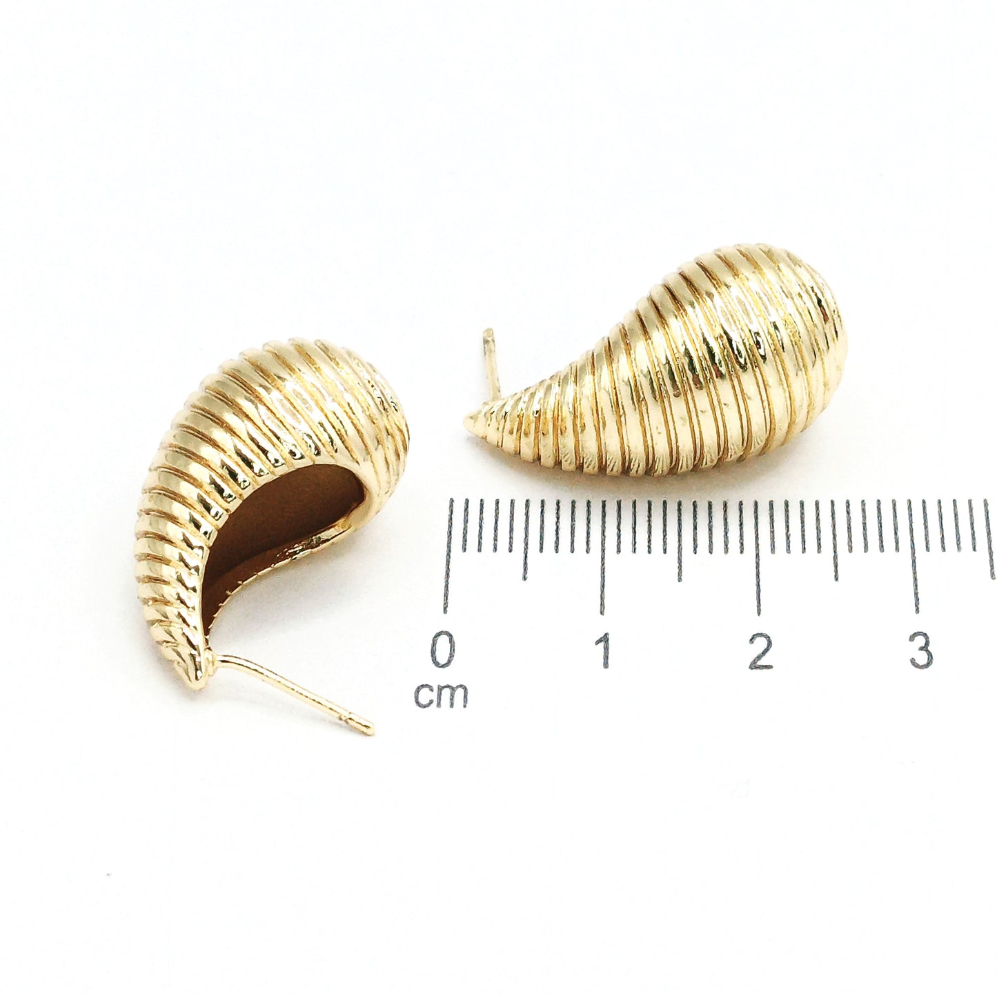 Arete gota tallada (3cm) Amulí