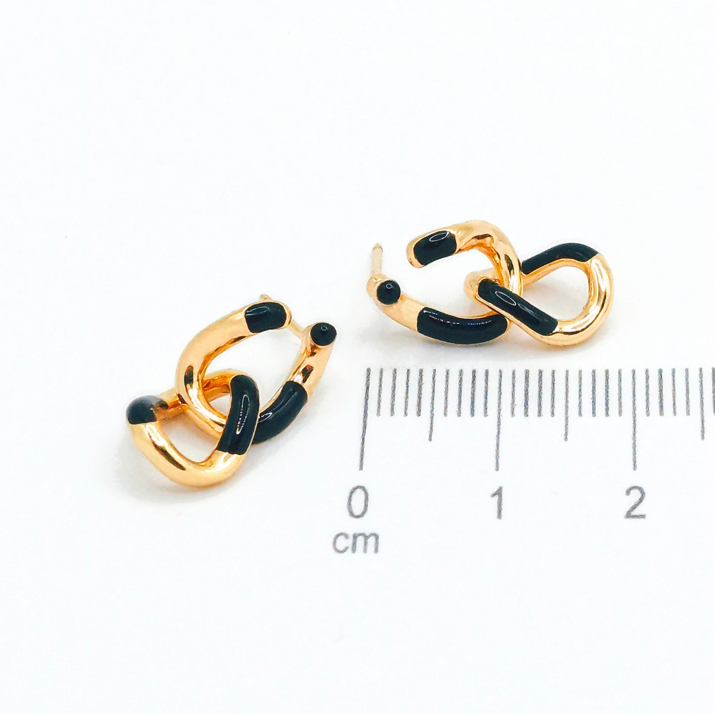 Arete dos eslabones esmaltados (2cm)