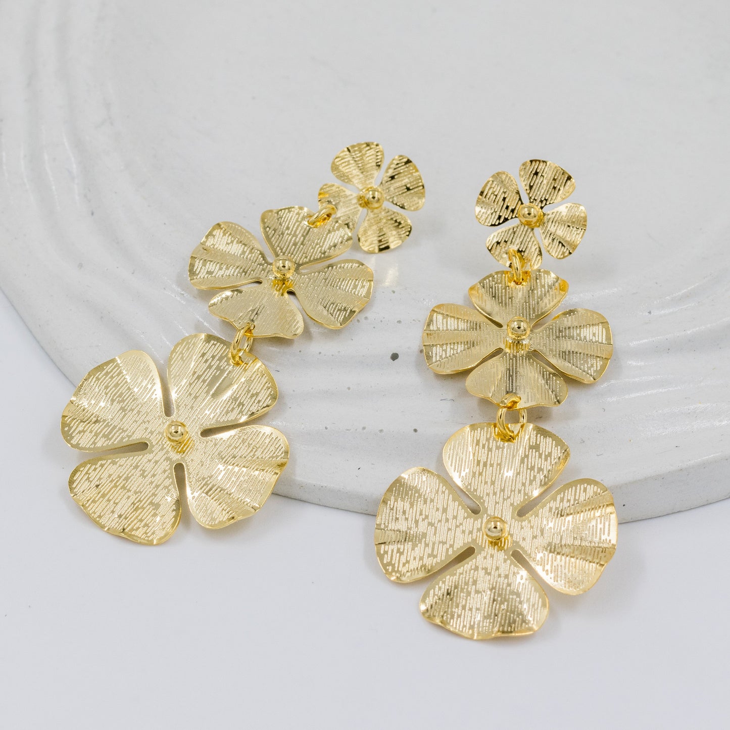 Arete bronce hojas eslabones 7cmAmulí