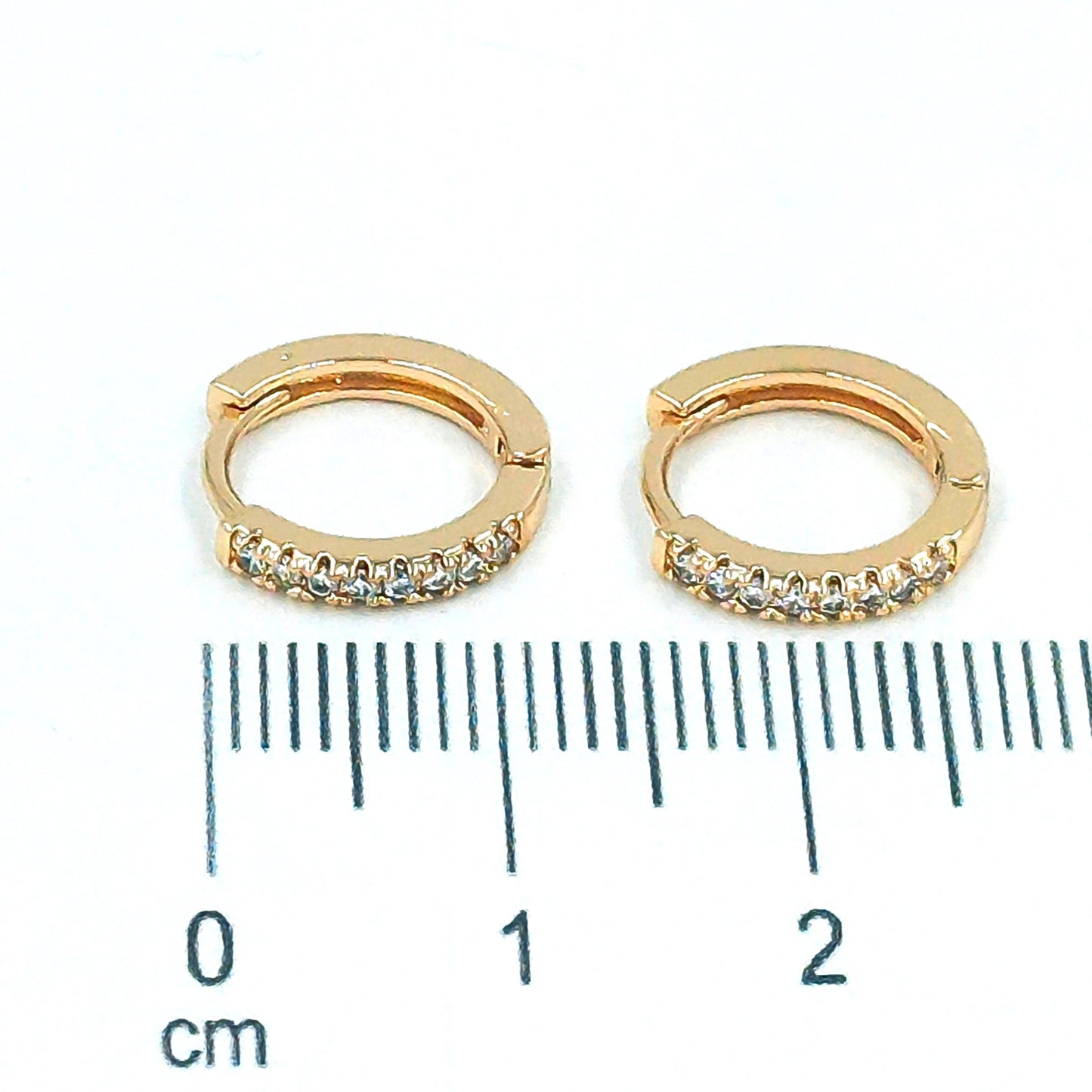 Cdga pequeña microzircones cristal