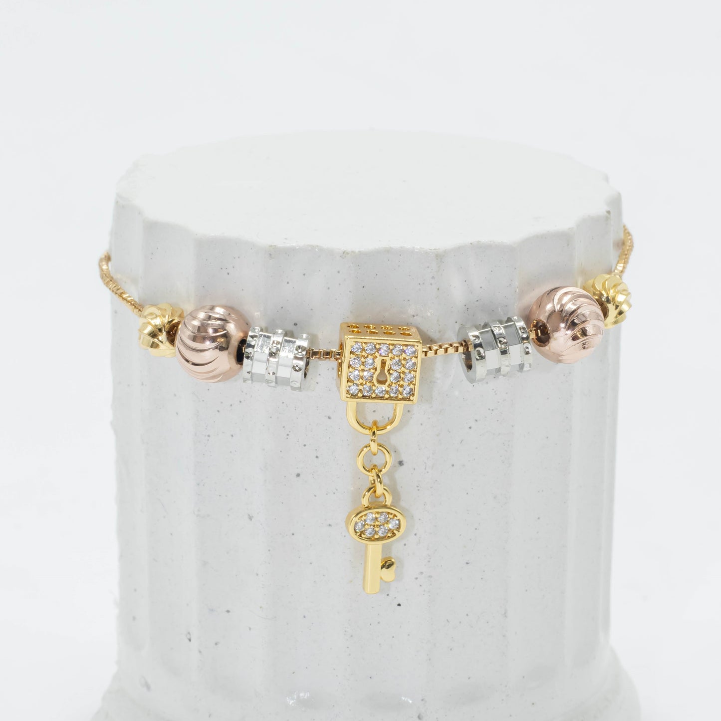 Pulsera tres oros