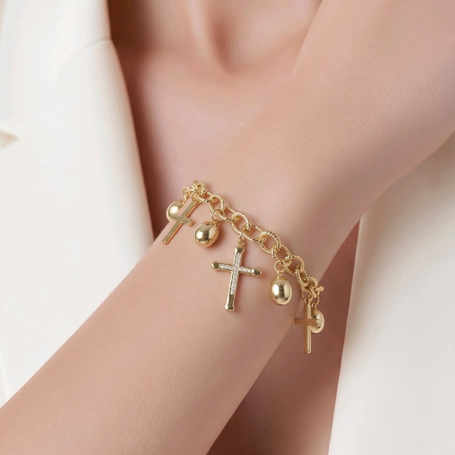 Pulsera dijes cruces