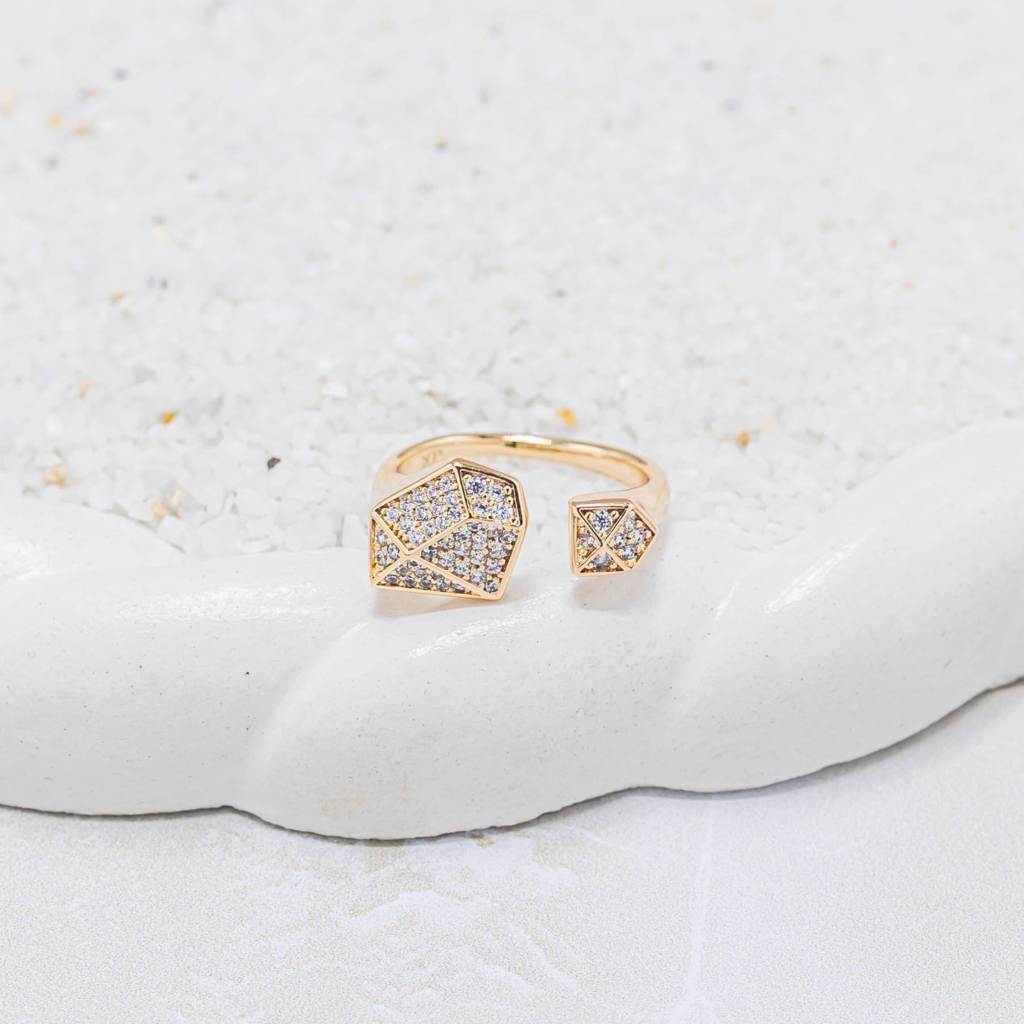 Anillo microzircón