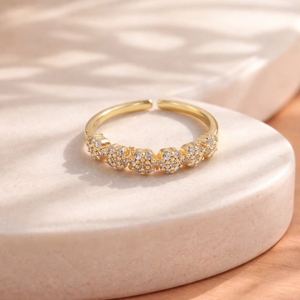 Anillo flores micro zircón