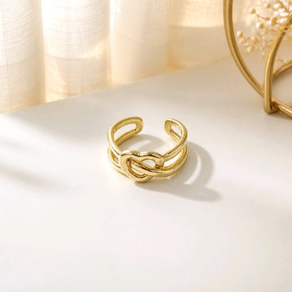 Anillo corazón enlazado