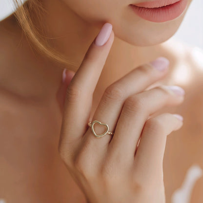 Anillo cilueta corazón