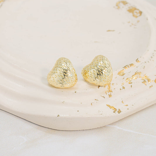 Arete corazón  tallado