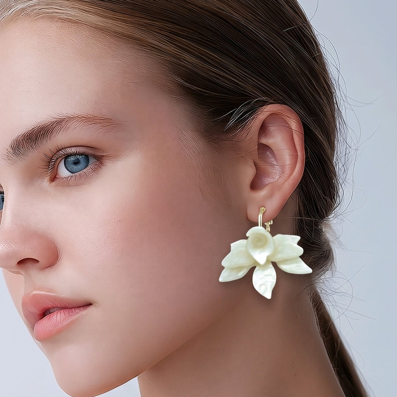 Arete maxi flor beige