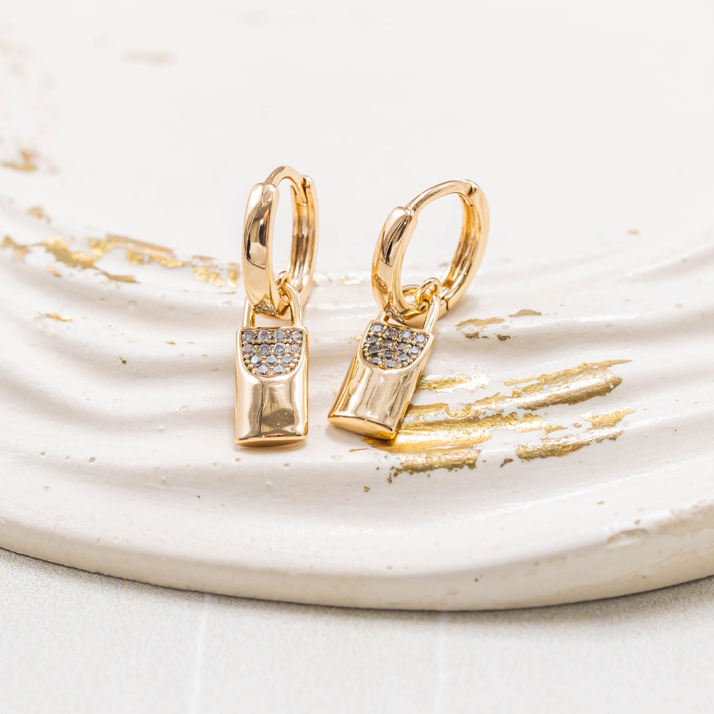 Candonga pequeña candado