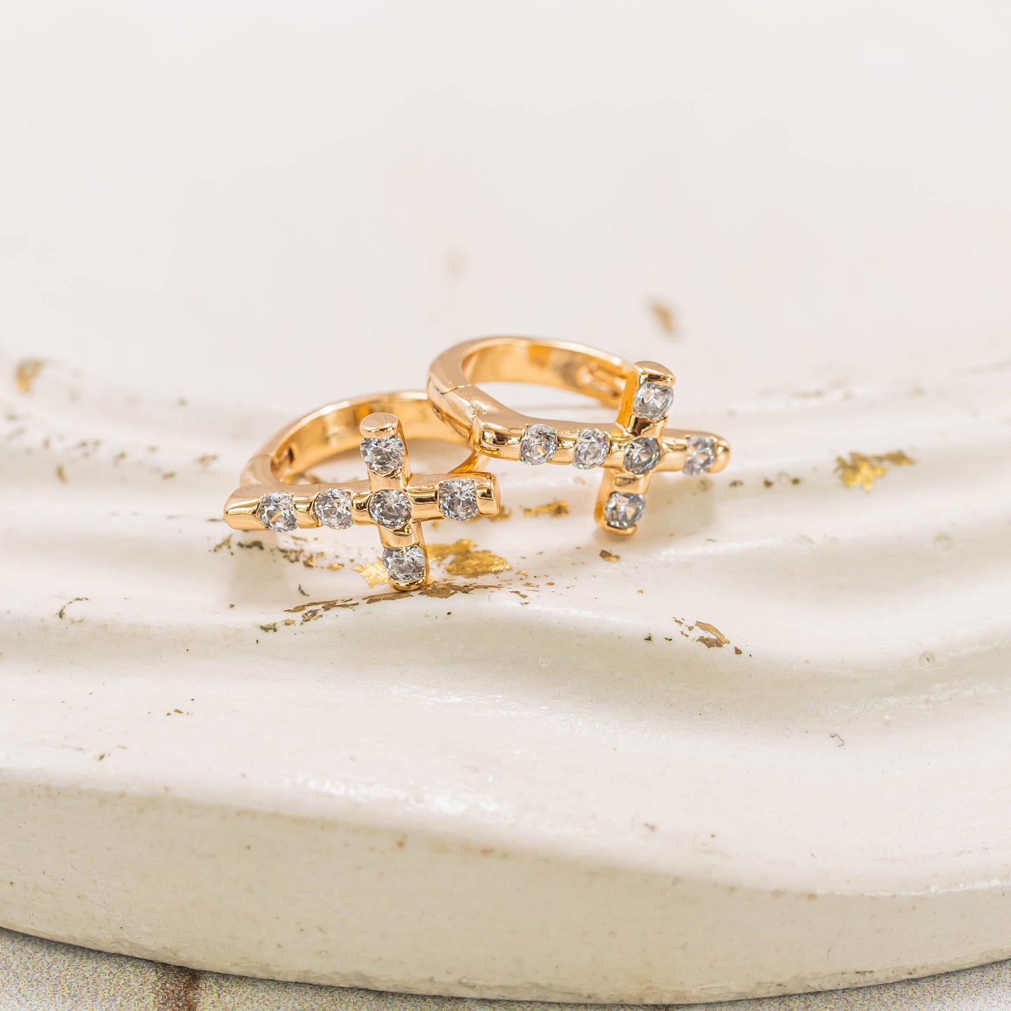 Candonga pequeña cruz