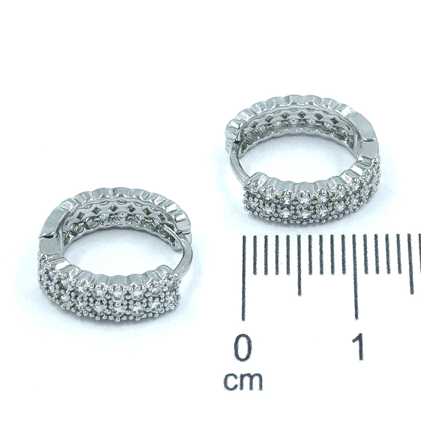 Candonga pequeña microzircón