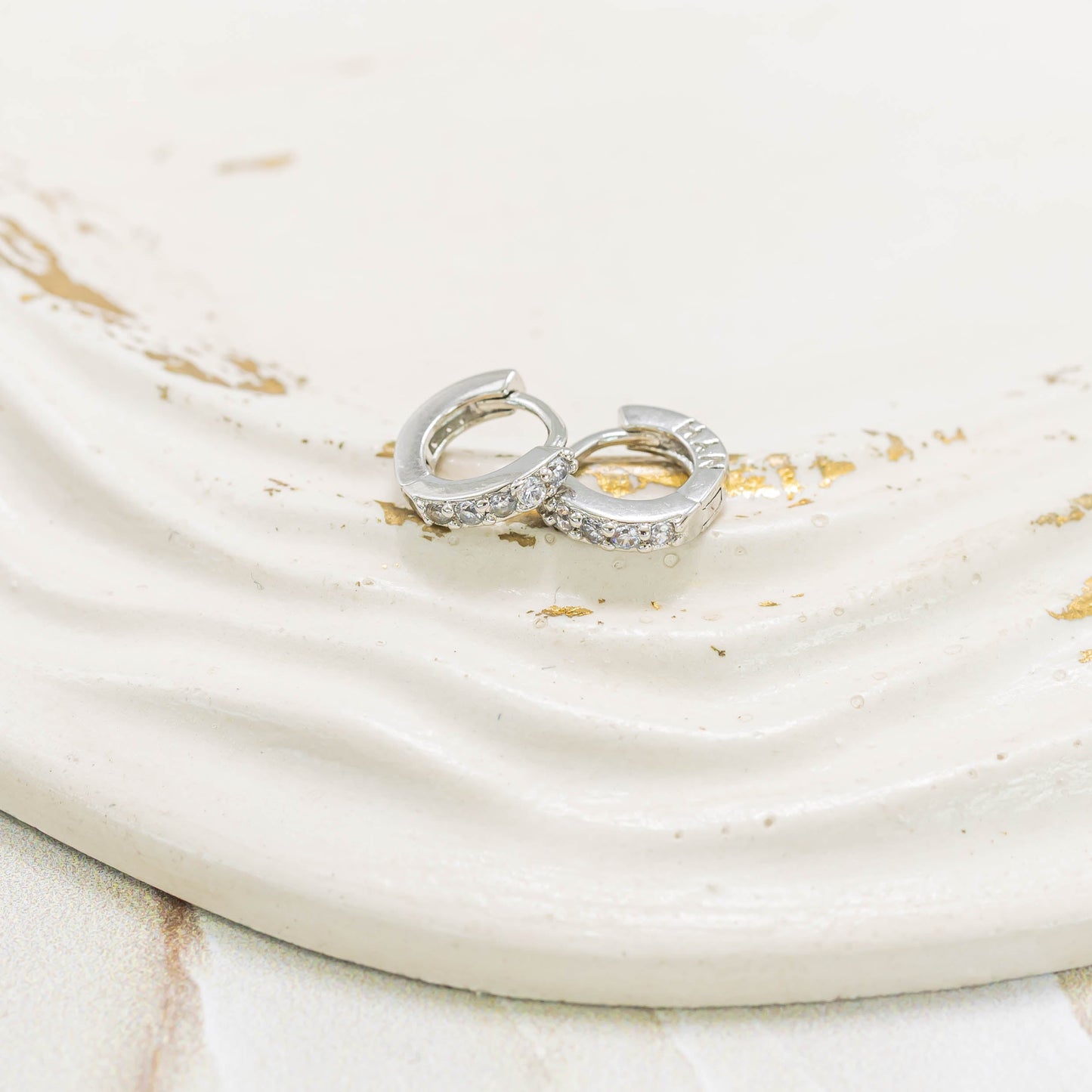 Candonga pequeña zircones