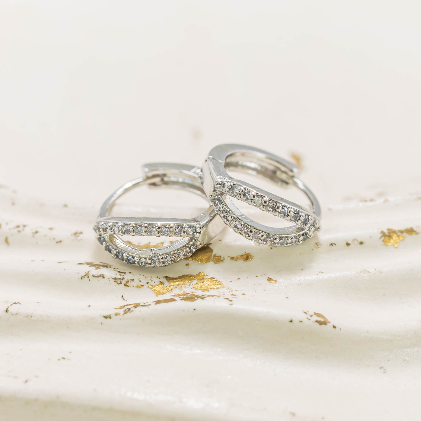 Candonga pequeña microzircón