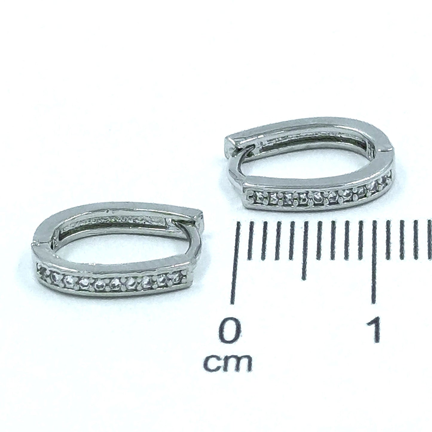 Candonga pequeña microzircón