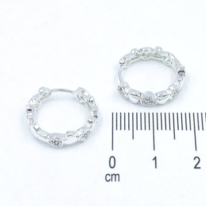 Candonga pequeña baño de plata corazones