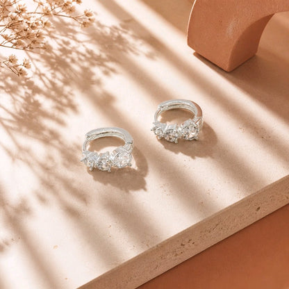Candonga pequeña baño de plata zircones